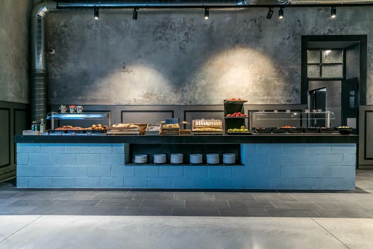 J24 Hotel Milano  Mediolan